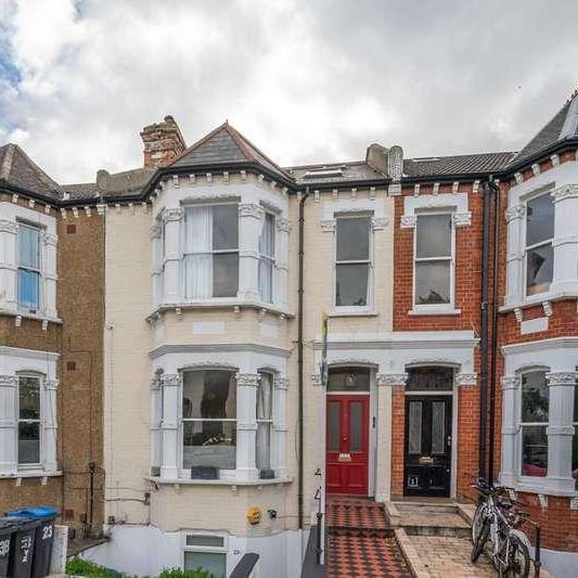 Woodside, Wimbledon, SW19 - Photo 1
