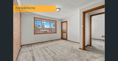 Two Bedroom Townhouse - Photo 5