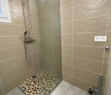Location Appartement 5 pièces 75m² LA VOULTE SUR RHONE 07800 - Photo 3