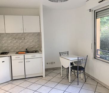 Location Appartement 1 pièce 21m² - Photo 4