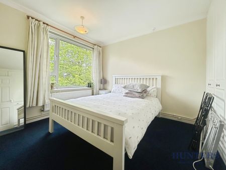 2 bedroom Flat To Let - Photo 3