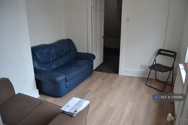 5 bedroom terraced house to rent - Photo 1