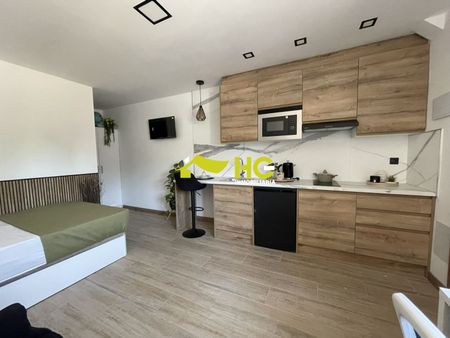 Alquiler Estudio en Urbanización - El Bosque, Villaviciosa De Odón - Photo 5