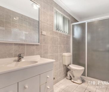 Spacious One Bedroom Home&excl; - Photo 6