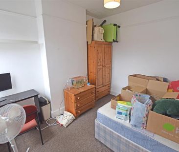 4 bedroom terraced house to rent - Photo 2