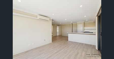 Spacious Family Home with Large Backyard - Photo 3