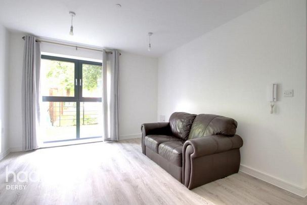 1 bedroom flat to rent - Photo 1