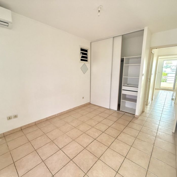Appartement de type F3 vue mer - Bellevue - FORT-DE-FRANCE - Photo 1