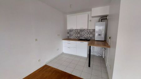 location Appartement T2 DE 43.44m² À ELANCOURT - Photo 4