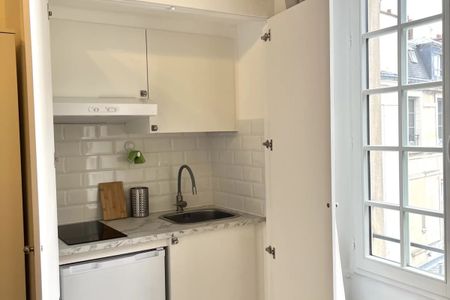 75004/M° Saint Paul: studio meublé - Photo 5