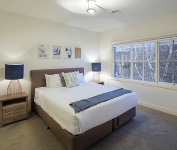 Townhouse In Exclusive Location - Photo 3