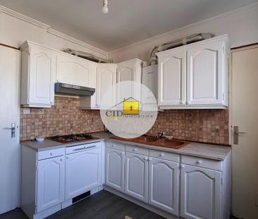 Location Appartement 4 pièces 64m² ST PRIEST 69800 - Photo 1