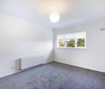 4 bedroom terraced house to rent - Photo 4