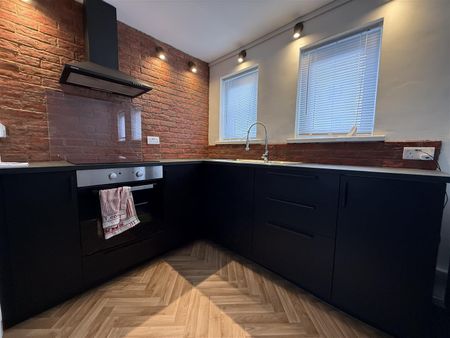 Wellington Street, Cardiff - Photo 3