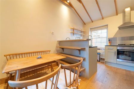 1 bedroom maisonette to rent - Photo 2