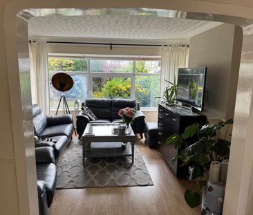 3 Bed Semi-Detached House, Thorn Lane, LS8 - Photo 1