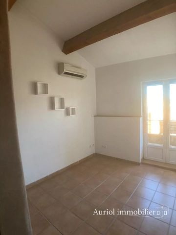 Location Appartement 45m² AURIOL 13390 - Photo 2