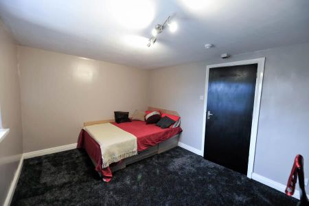 Springbank Crescent, Hyde Park - Photo 4