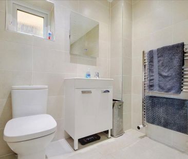 1 bedroom semi-detached house to rent - Photo 5