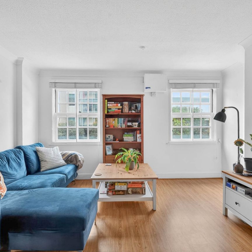 Price £2,850 pcm - Available 08/05/2026 - Unfurnished - Photo 1