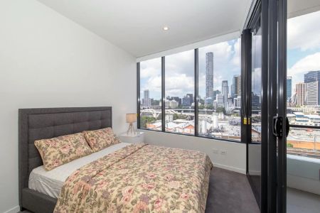 Luxurious Apartment in South Brisbane! - Photo 3