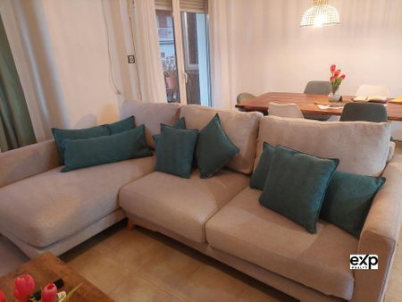 ALQUILER - AMPLIO PISO DE TRES HABITACIONES - Photo 2