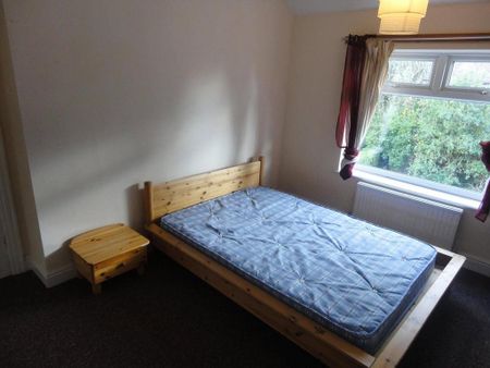 3 bedroom semi-detached house to rent - Photo 4