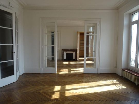 Location Appartement 7 pièces 188m² VALENCE 26000 - Photo 1