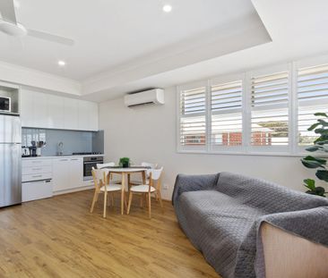 UNIQUE OPPORTUNITY - FULLY FURNISHED STUDIO APARTMENT - Photo 2