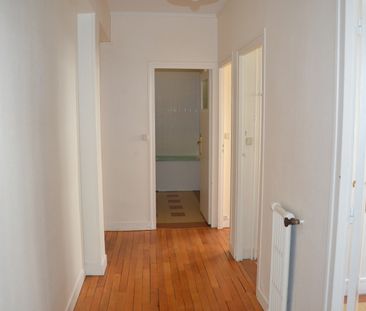 Location Appartement 4 pièces 77m² ORLEANS 45000 - Photo 1