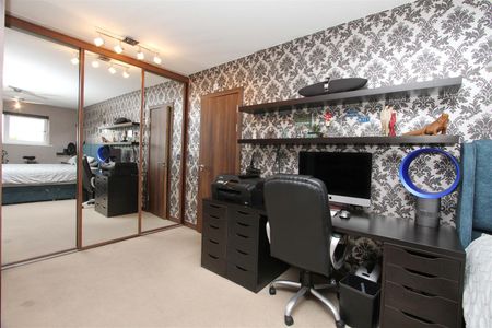 Kings Mill Way, Denham, Uxbridge, UB9 - Photo 4