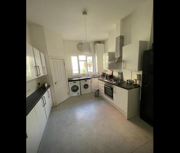 Room in a Shared House, Islingword Road Brighton, BN2 - Photo 3