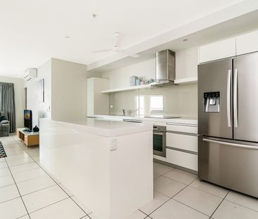 STUNNING VIEWS - FURNISHED UNIT! - Photo 5