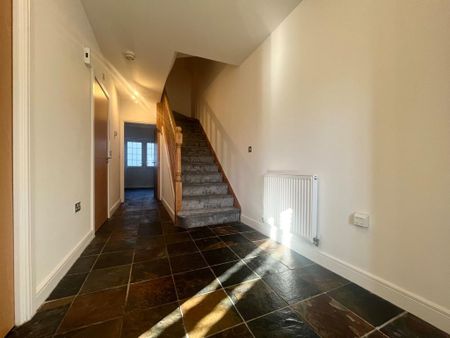 5 bedroom terraced house to rent - Photo 4