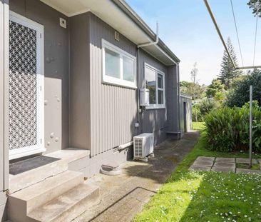 Renovated two bedroom unit in Hillcrest - Photo 5