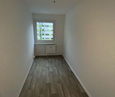 *Frisch sanierte 3-Raum Wohnung mit Dusche und Balkon im 1. Oberges... - Photo 2