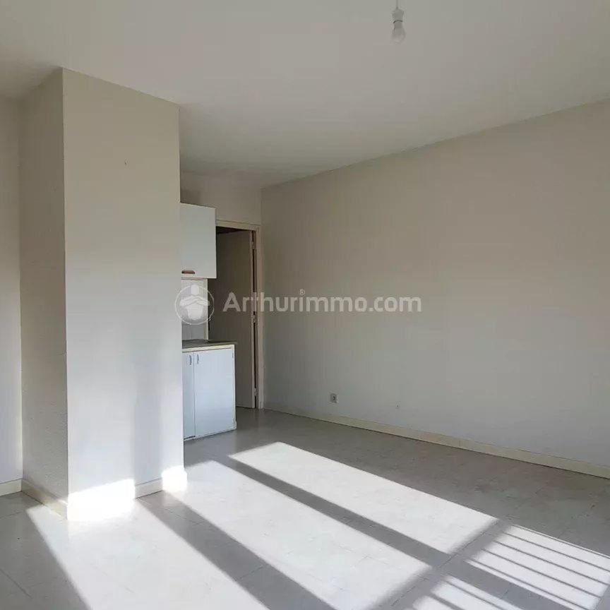 Location Appartement 2 pièces 45 m2 à Carmaux - Photo 1