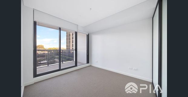 Modern 2-Bedroom Apartment in Prime Location – Close to M5, Parks, Schools & Shops (Block C) - Photo 1