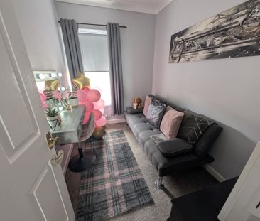 Brocks Terrace, Porth - Photo 2