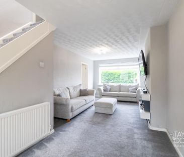 3 bedroom semi-detached house to rent - Photo 2