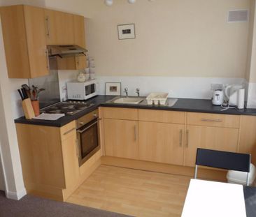 1 bedroom flat to rent - Photo 2