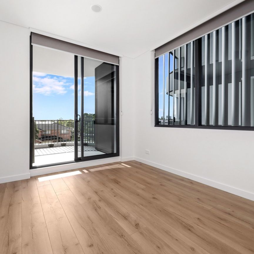 North facing 2nd floor affordable apartment %25 below market rent - Photo 1