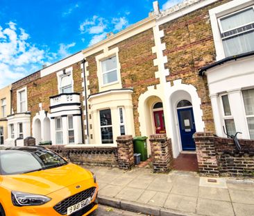 5 bedroom terraced house to rent - Photo 5