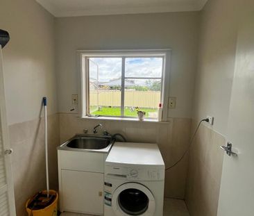 Sunshine North - Photo 2