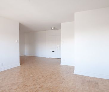 4555 Bonavista Avenue - Photo 1