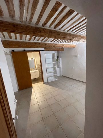 APPARTEMENT - 1 CHAMBRE - 1ER ETAGE - Photo 3