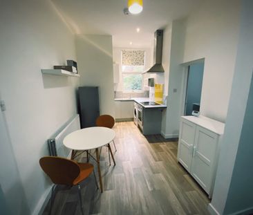 1 bed Flat for Rent - Photo 5