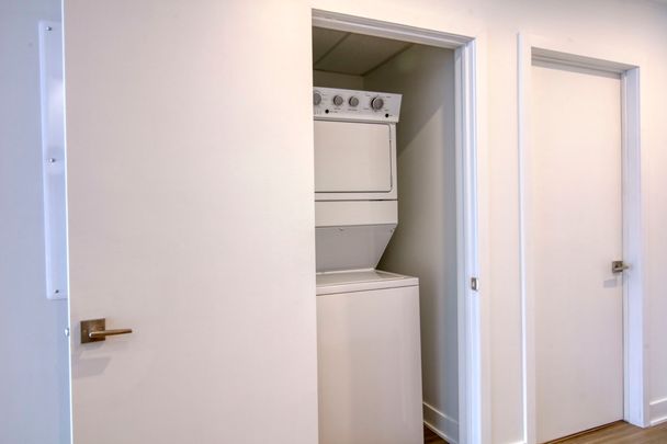 9675 Av. Papineau - Photo 1
