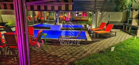 Casa individuala , piscina si jacuzzi, LUX, zona Calea Ar... - Fotografie 3