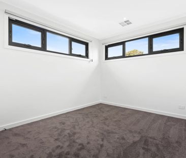 40A Hall Street, Mckinnon - Photo 5